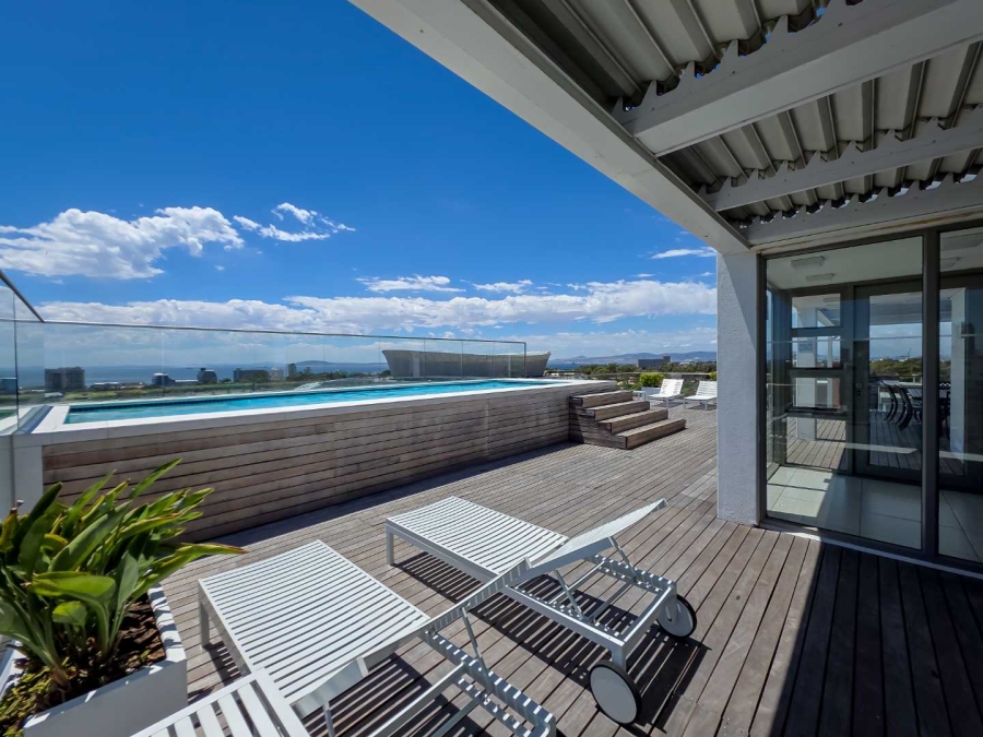 2 Bedroom Property for Sale in Green Point Western Cape